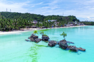 Read more about the article Island Hopping in Boracay, Philippines