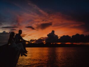 Read more about the article El Nido’s Sunset Cruises: Romantic Seascapes