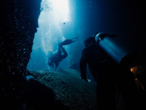 Read more about the article Shipwreck Diving