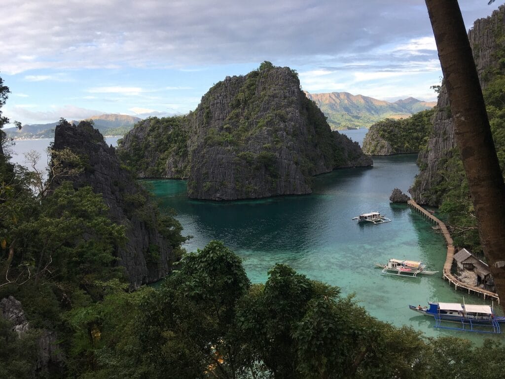 Discover the Majestic Mountains of El Nido and Coron 1 Mountains of El Nido and Coron
